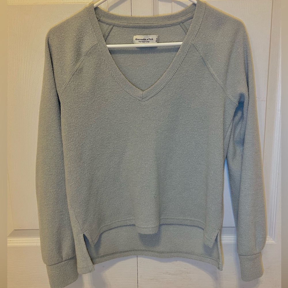Abercrombie & Fitch Sweater
